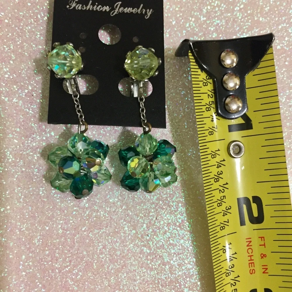 Vintage Rhinestone Holiday Cluster Drop Earrings (Crip) Mint x Green